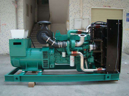 富拉尔基1100kw康明斯柴油发电机组
